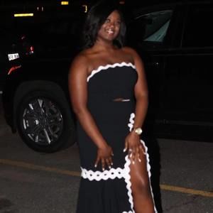 Meet your Posher, Destinee